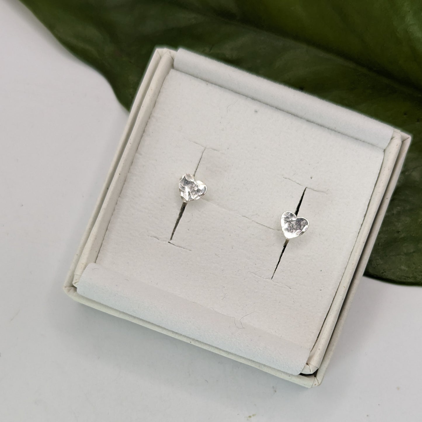 Studs | Mini Hearts