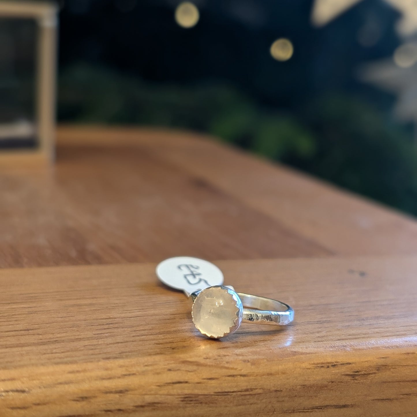 Midi Rose Quartz Ring