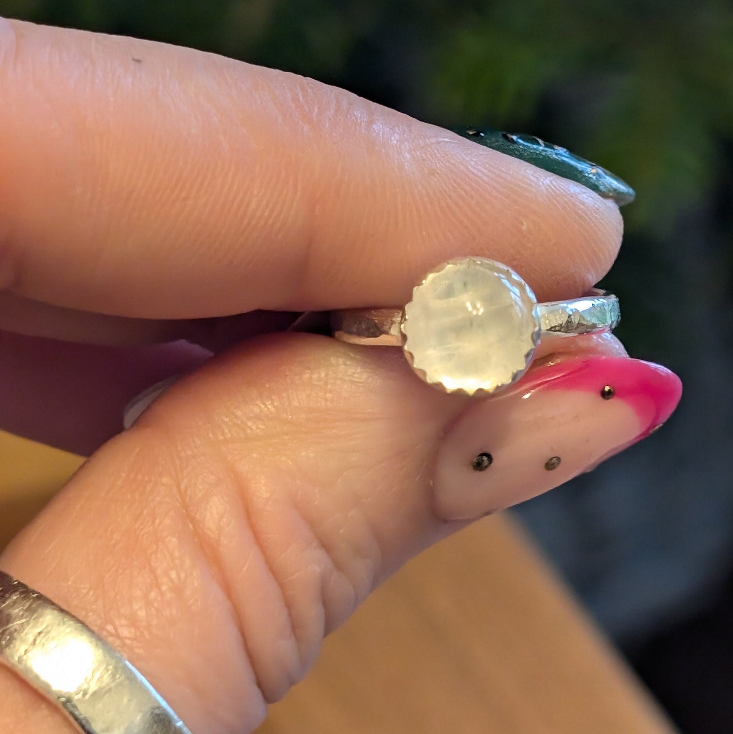 Midi Rose Quartz Ring