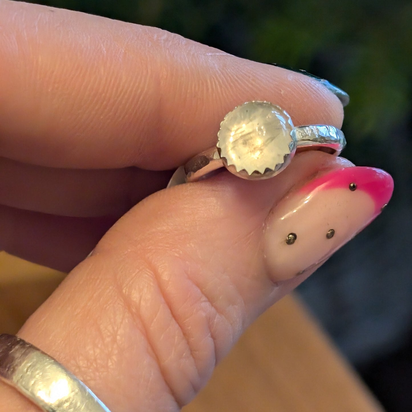 Midi Rose Quartz Ring