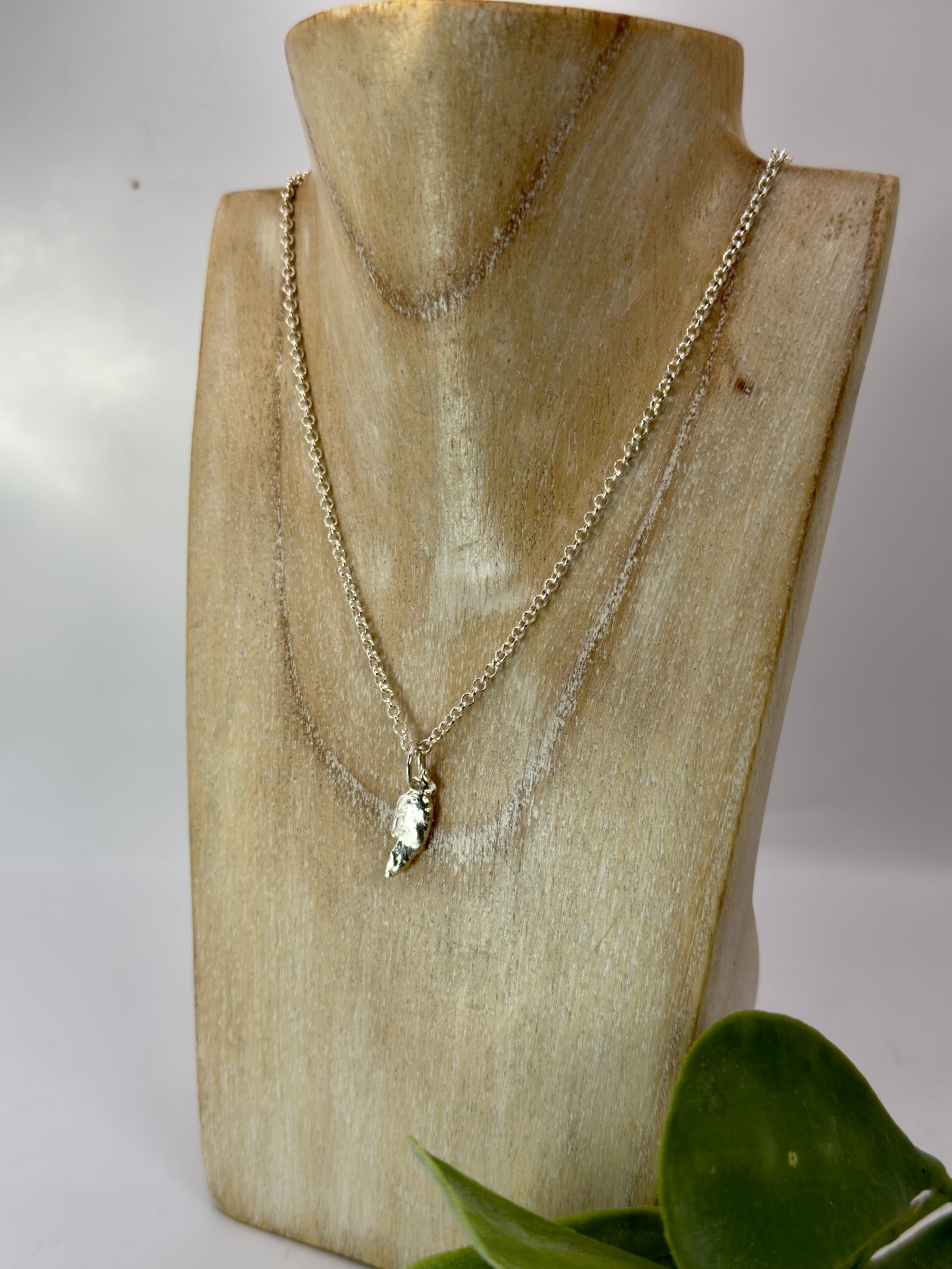 Necklace | Midi Feather