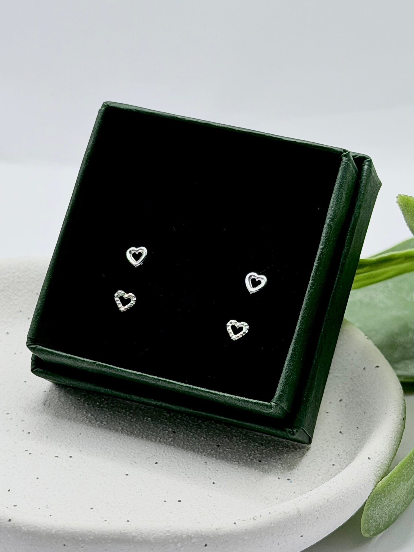 Studs | Heart Set