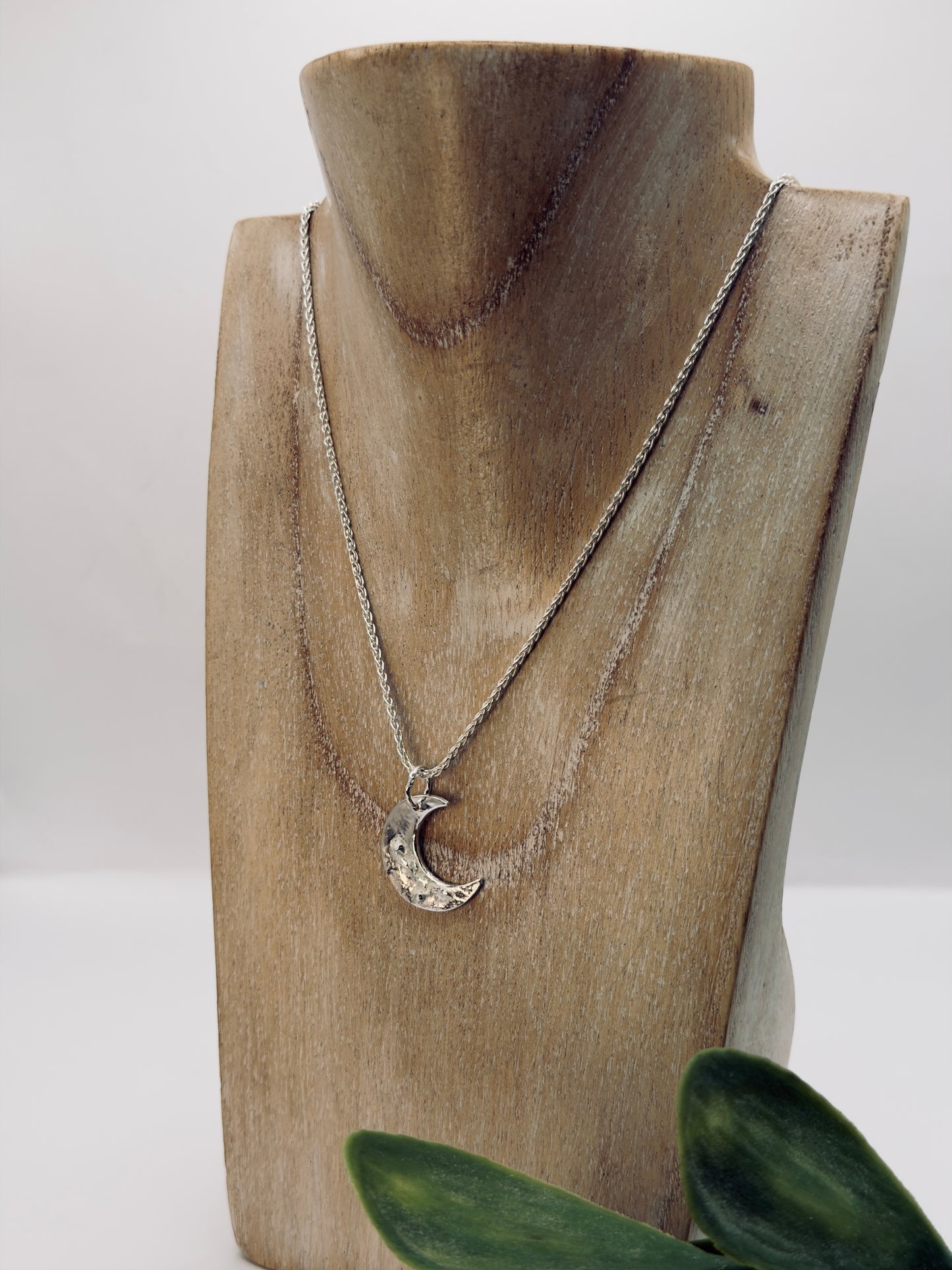 Necklace | New Moon