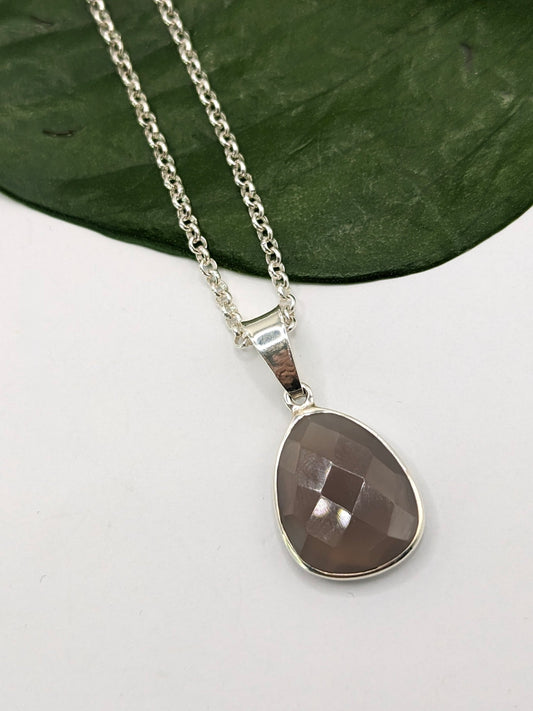 Necklace | Grey Moonstone