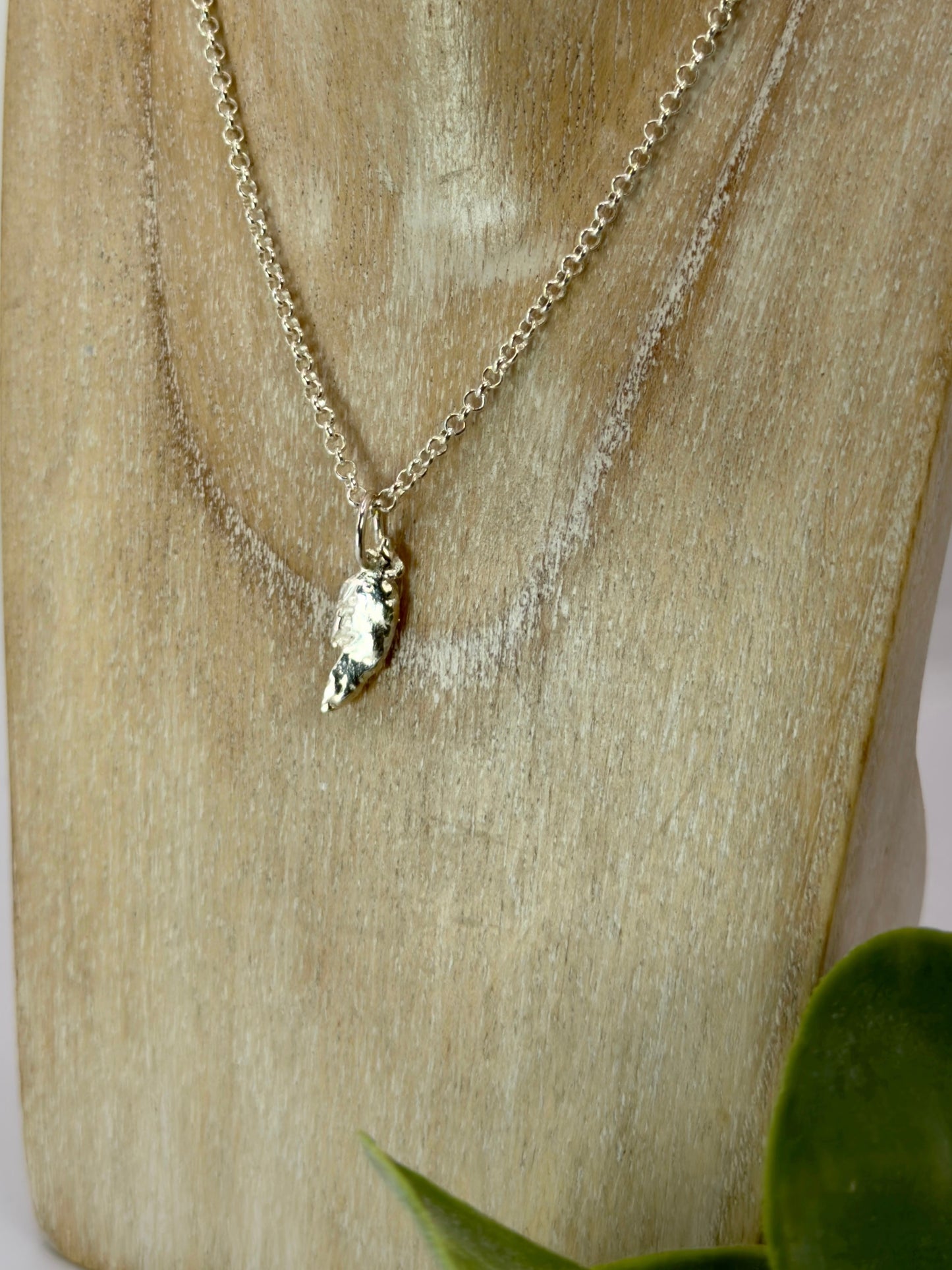 Necklace | Midi Feather