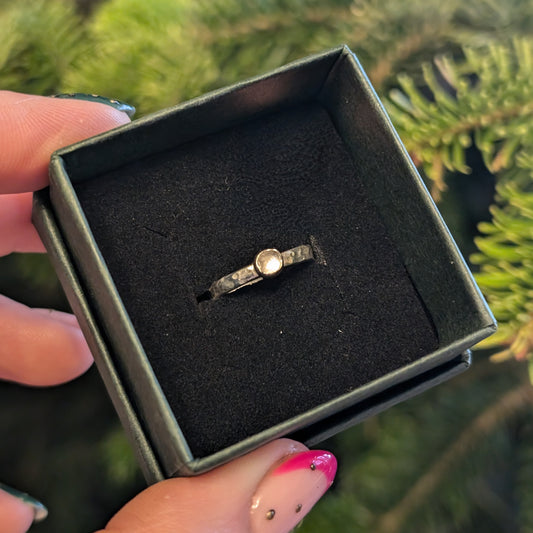 Mini Rose Quartz Ring