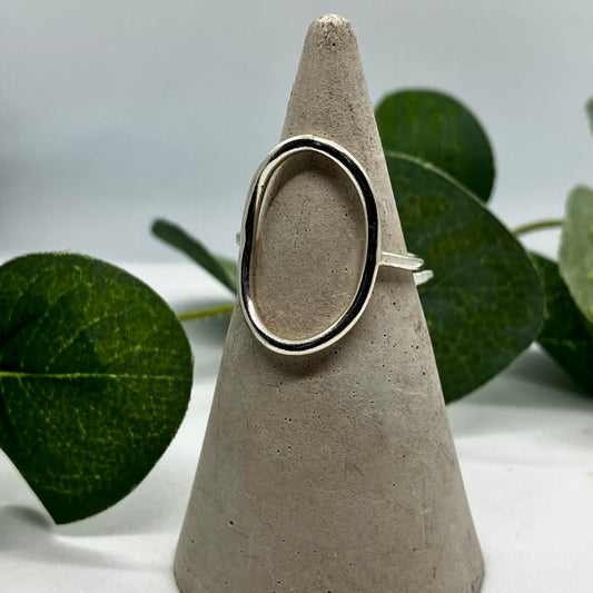 - Ring  |  Oval